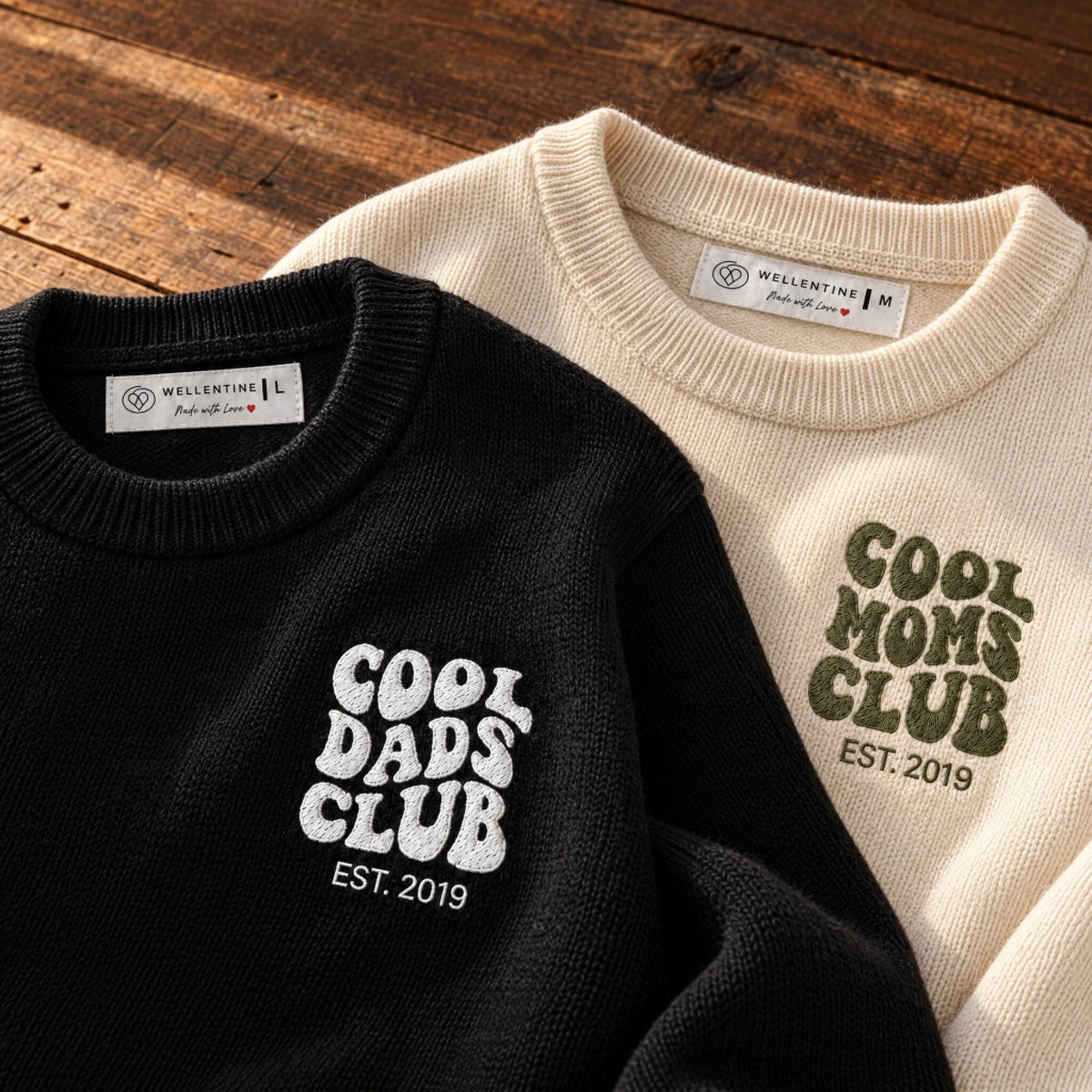 Gestickte Cool Dads Club und Cool Moms Club Logos im Detail