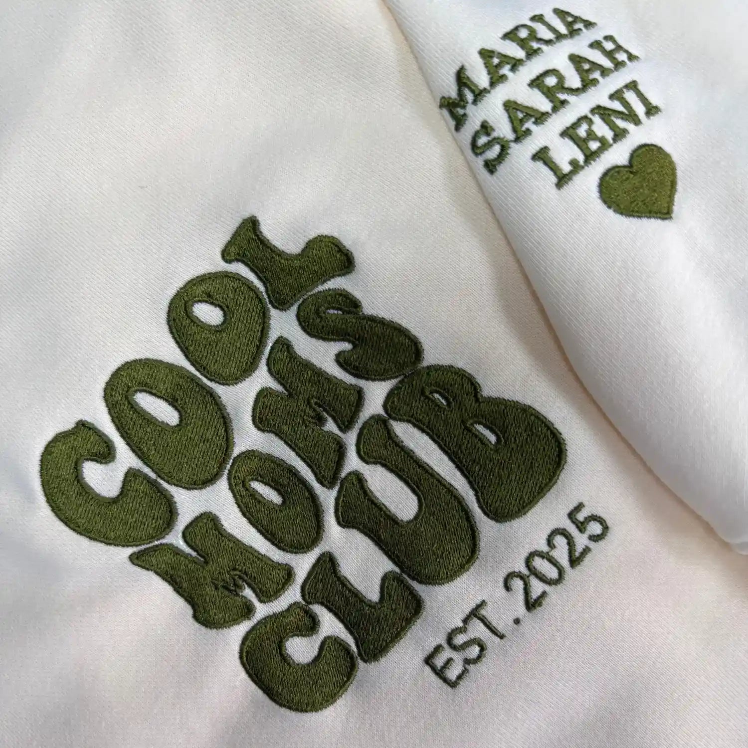 “Cool Moms Club“ - Personalisiertes Sweatshirt mit Kindernamen und Datum