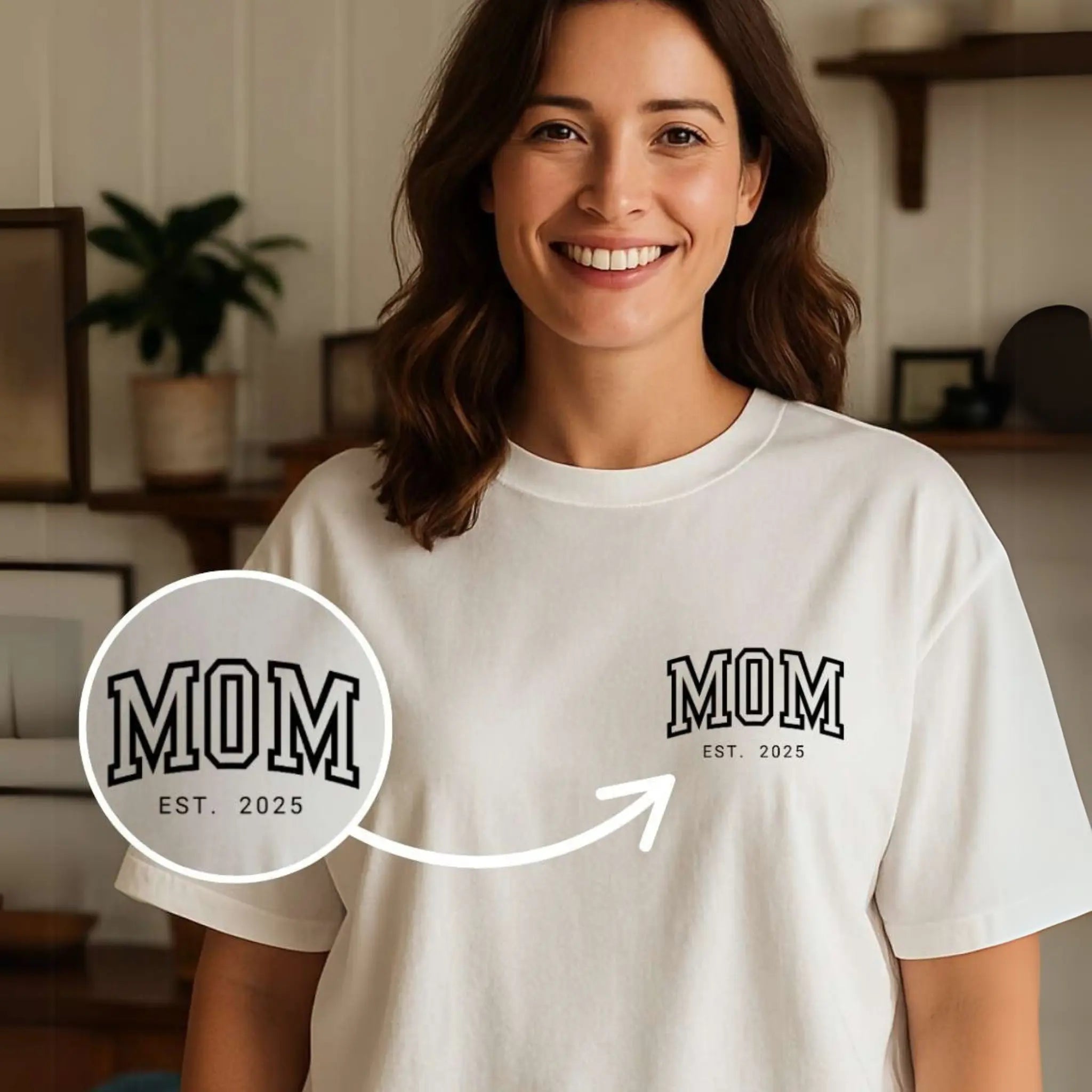 “MOM” - Personalisiertes Heavy Cotton T-Shirt
