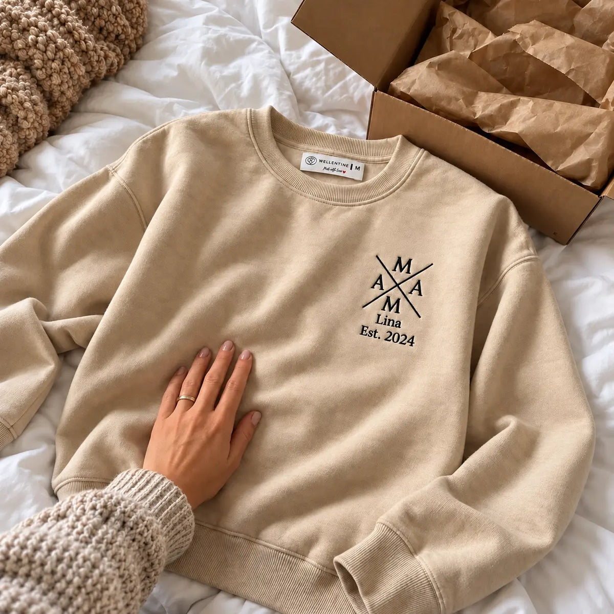 "Mama Crossed” - Personalisiertes Sweatshirt mit Kindernamen und Datum